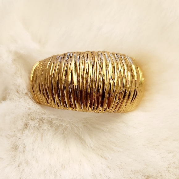 Lia Sophia "Spool" Ring - Picture 3 of 7